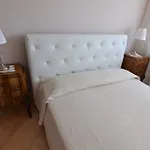 Domus Lupiae Bed & Breakfast 3*