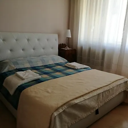 Domus Lupiae 3* לצ'ה