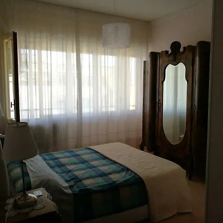 Domus Lupiae 住宿加早餐酒店